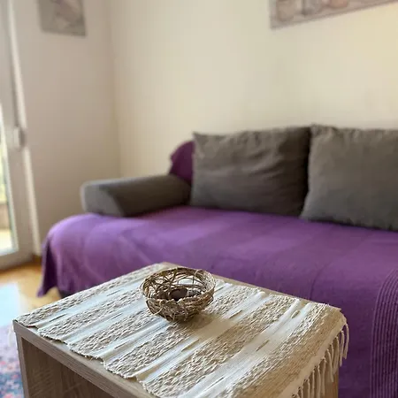 Cozy With Private Garage - Walk To Center Apartament Budva